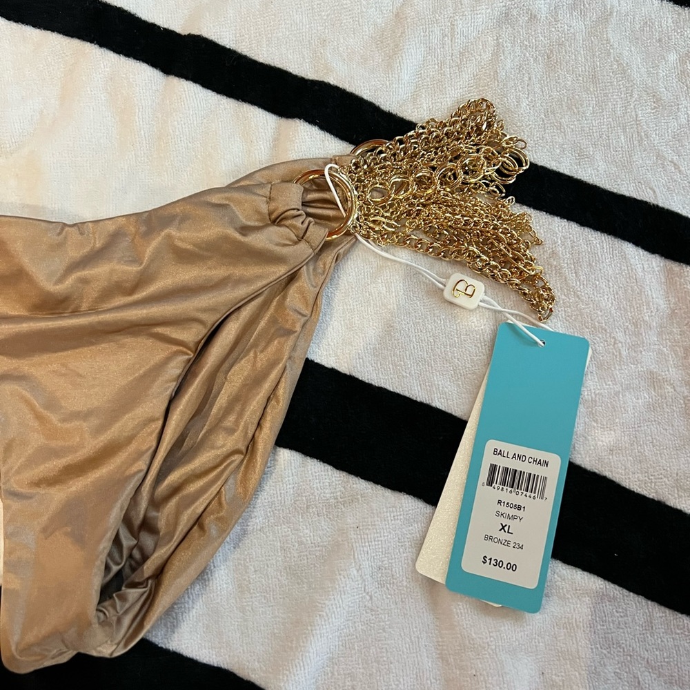 Beach bunny bikini bottoms!! - Picture 4 of 5